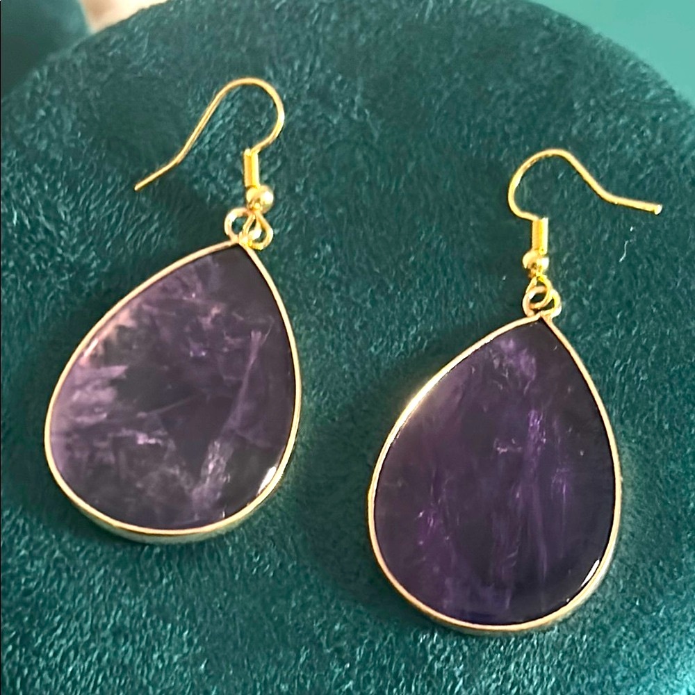 Sliced Pear Shape Amethyst Gemstone Teardrop Dangle Gold Wire Earrings